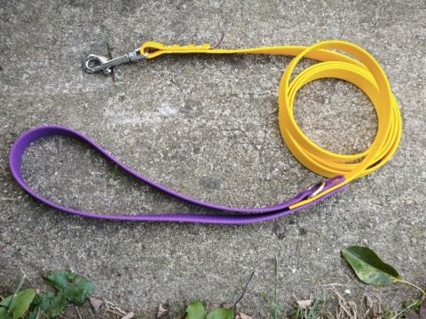 Smycz miejska HEXA z PVC | 2m | 20mm | fioletowo-żółta | karabińczyk standardowy srebrny